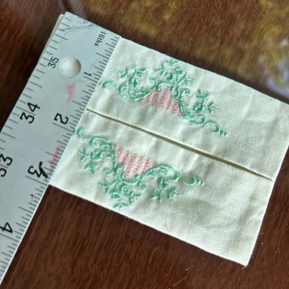Vintage Embroidered Linen Tissue Holder Monogram PL Floral Case